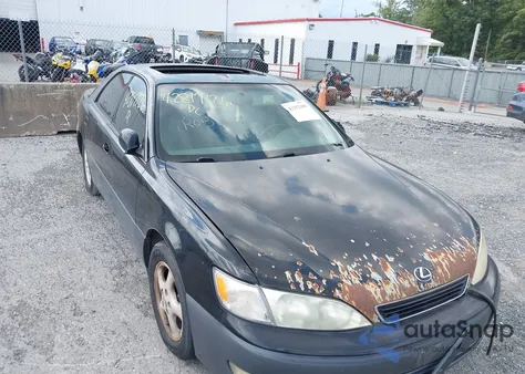 1997 Lexus Es 300 z USA, uszkodzony, nr VIN JT8BF22G0V5002269